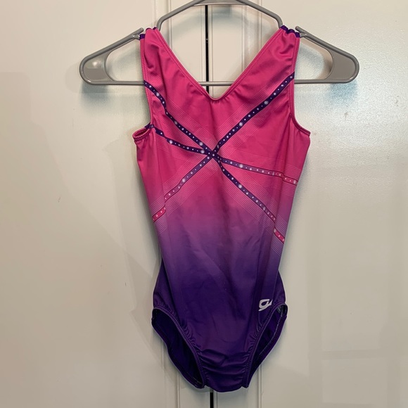 GK Leo. Pink and Purple. - Picture 1 of 4